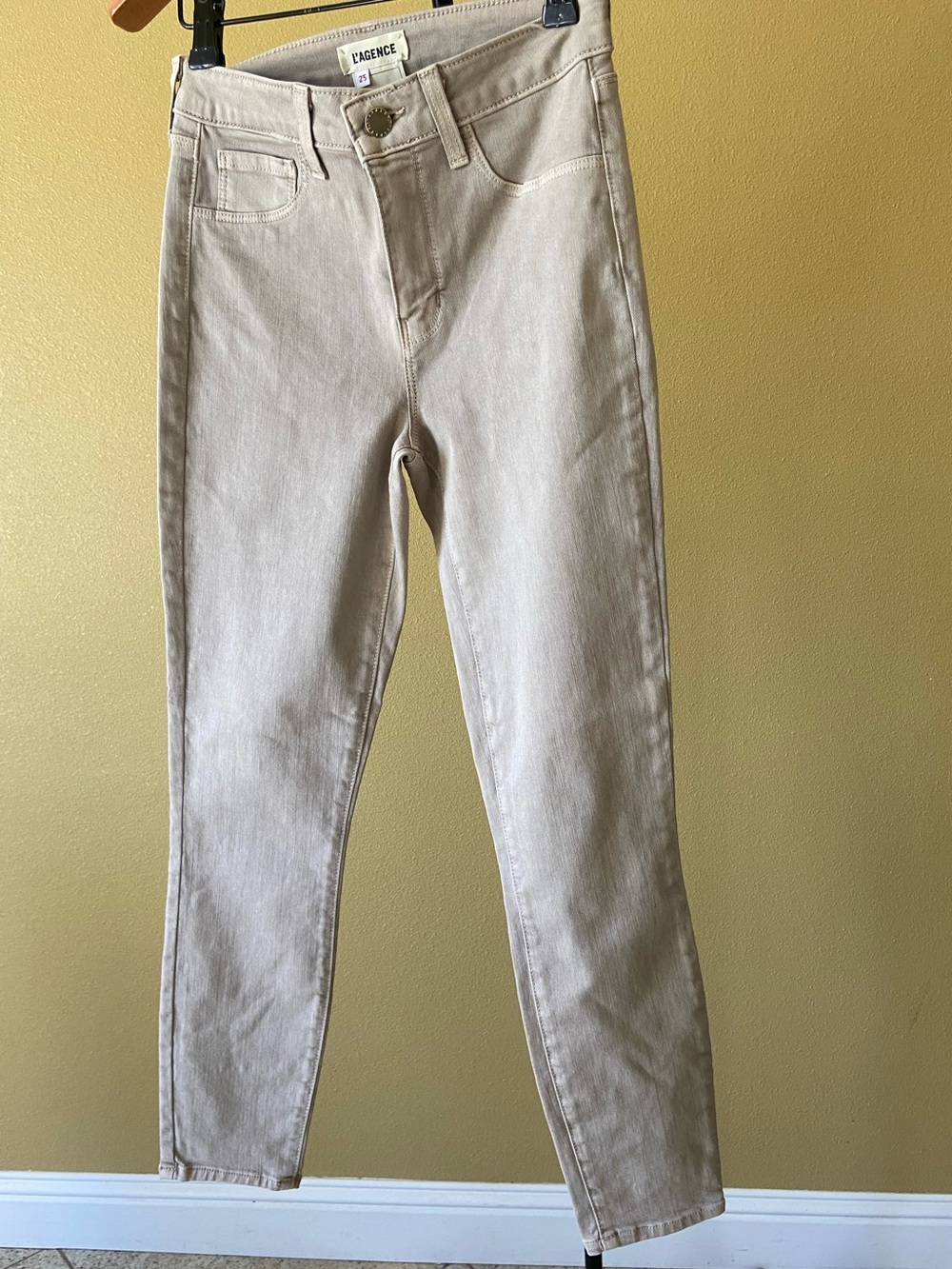 L'AGENCE Margot Cropped Skinny High rise Biscuit light Beige Jeans Size 25